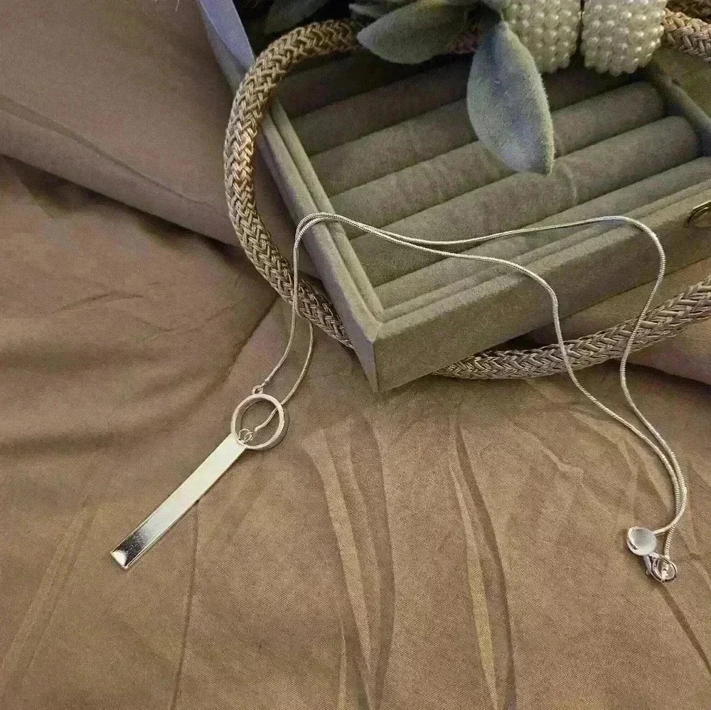 925 Sterling, silver, creative round pendant with silver drop line.